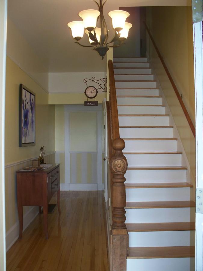 Dans Les Draps De Morphee Bed & Breakfast Campbellton Exterior foto