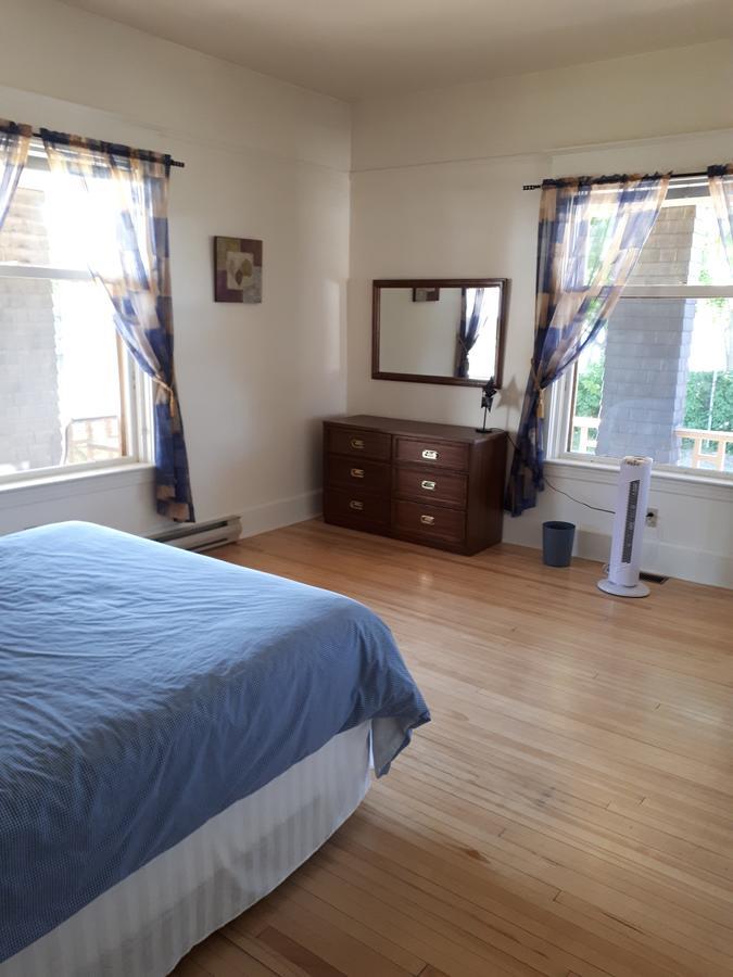 Dans Les Draps De Morphee Bed & Breakfast Campbellton Exterior foto