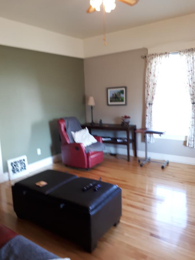 Dans Les Draps De Morphee Bed & Breakfast Campbellton Exterior foto