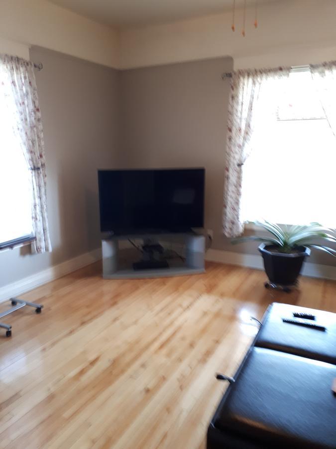 Dans Les Draps De Morphee Bed & Breakfast Campbellton Exterior foto