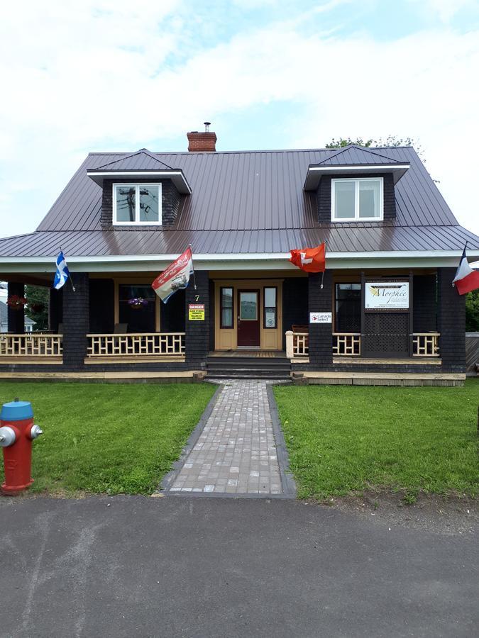 Dans Les Draps De Morphee Bed & Breakfast Campbellton Exterior foto
